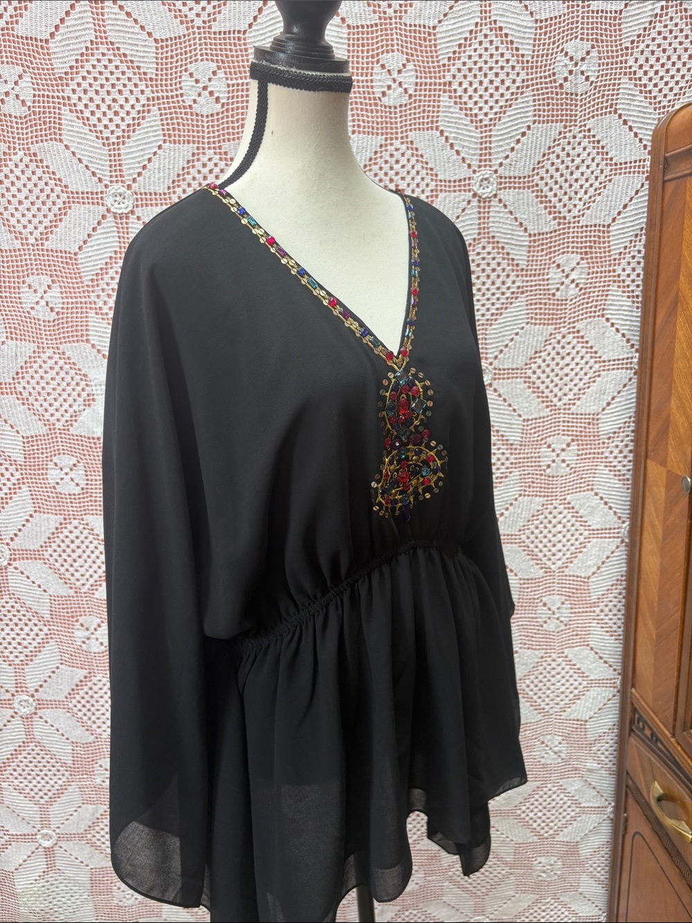 DG2 by Diane Gilman Black Jeweled Chiffon Tunic Top sz m-xl - Picture 9 of 12